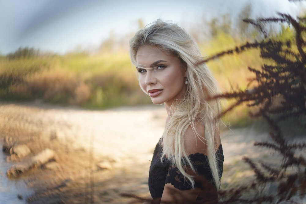 Portret z filtrem BOKINO Swirl — wirujące tło prosto z aparatu